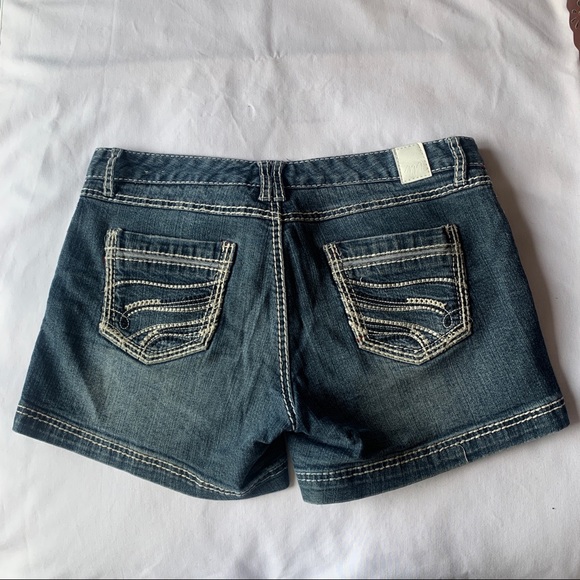 Maurices shorts - Picture 2 of 3